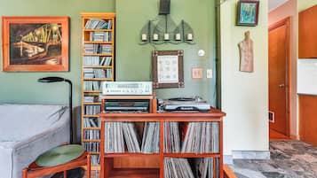 House (1 Bedroom) | Interior