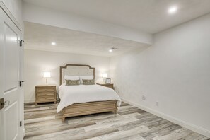 Apartment (1 Bedroom) | Interior