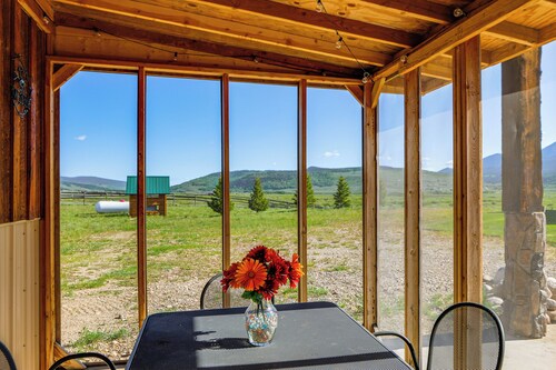 Close to Green River: Quaint Mtn-view Studio!