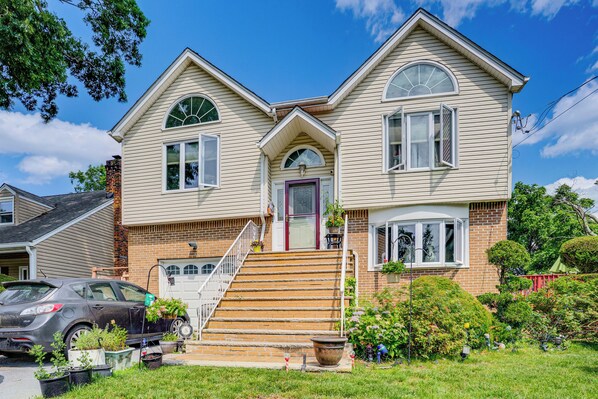 Apartment (2 Bedrooms) | Interior - 8 Mi to Long Beach: Cozy Apt w/ Fenced Yard! (Baldwin)