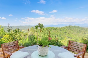 Apartment (1 Bedroom) | Interior - Unique Mountain-view Dome Home in Weaverville (Weaverville)