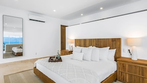 House | 4 bedrooms, Internet - Beachfront Luxury 4BR Penthouse With Incredible Ocean Views (Puerto Vallarta)