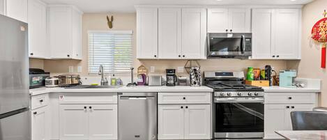 House | 3 bedrooms, Internet