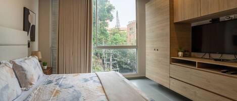 1 soveværelse, skrivebord, strygejern/strygebræt, weekendseng