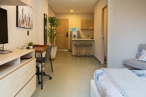 Desk, iron/ironing board, travel cot, WiFi