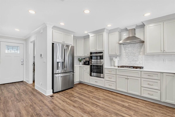 Fridge, microwave, coffee/tea maker