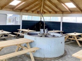 House | Outdoor dining
