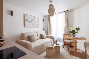 Apartment | Living area