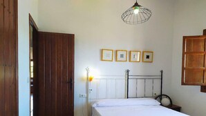 Unclassified image, 2 of 33, button - Apartment in Penaflor With Charming Patio (Penaflor)