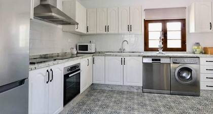 Santa Angela de la Cruz Apartment