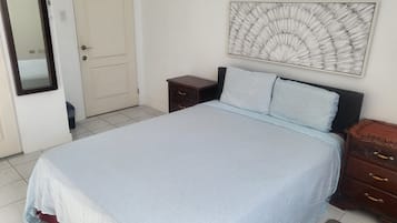 2 sovrum, strykjärn/strykbräda, gratis wi-fi och sängkläder