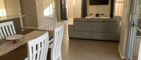 Family House | In-room dining