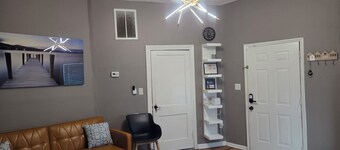 Uptown Charlotte! Hi-speed wifi and pet friendly!