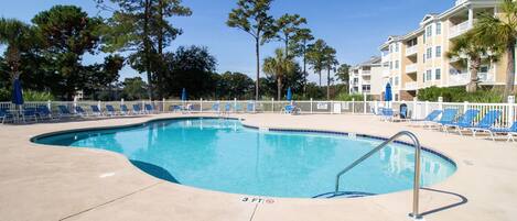 Appartement, 3 slaapkamers | Zwembad | Een binnenzwembad, een verwarmd zwembad