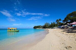 House, 4 Bedrooms | Beach