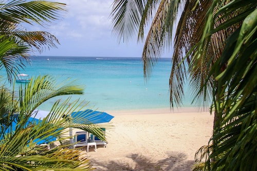 Bora Bora Upper 2 Bedroom Apts