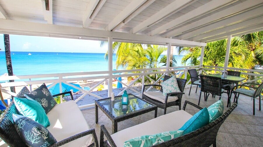 Bora Bora Upper 2 Bedroom Apts