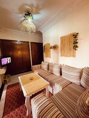 Apartamento, 2 quartos, acessível, para fumantes | Área de estar