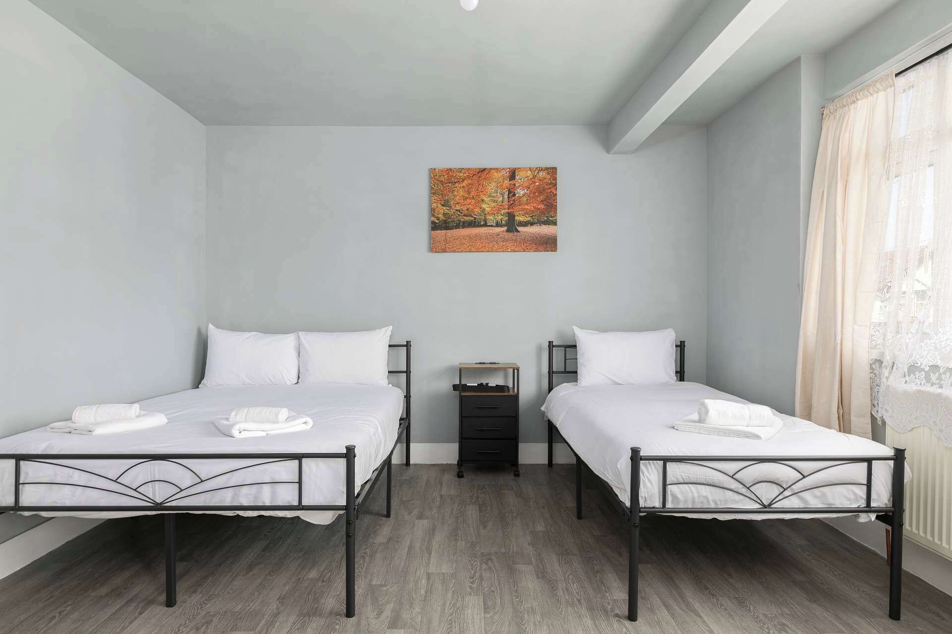 3 bedrooms, iron/ironing board, Internet, bed sheets