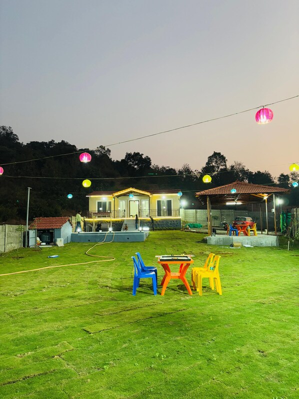 Children's play area - outdoor