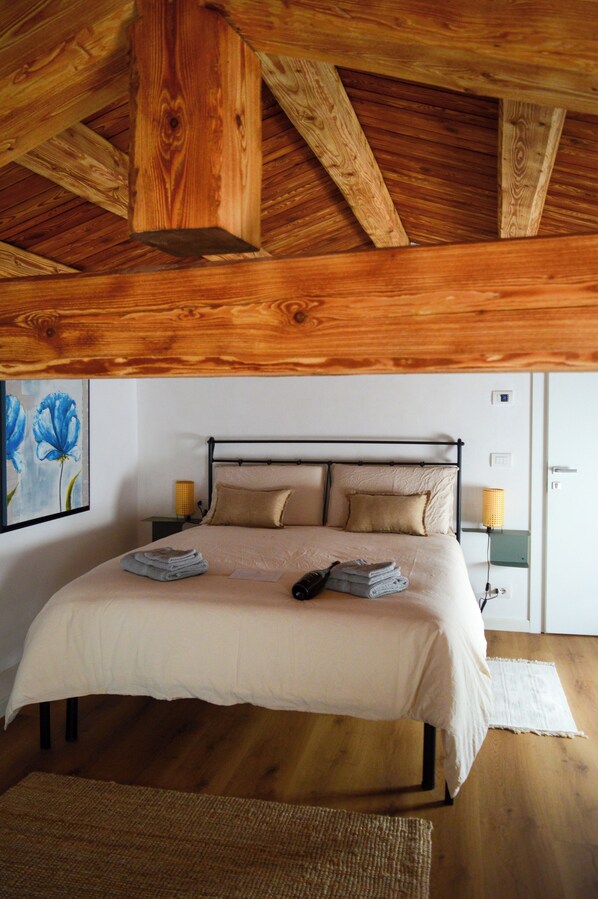 Wifi gratis y ropa de cama 