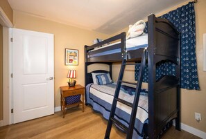 3 bedrooms, iron/ironing board, travel crib, WiFi