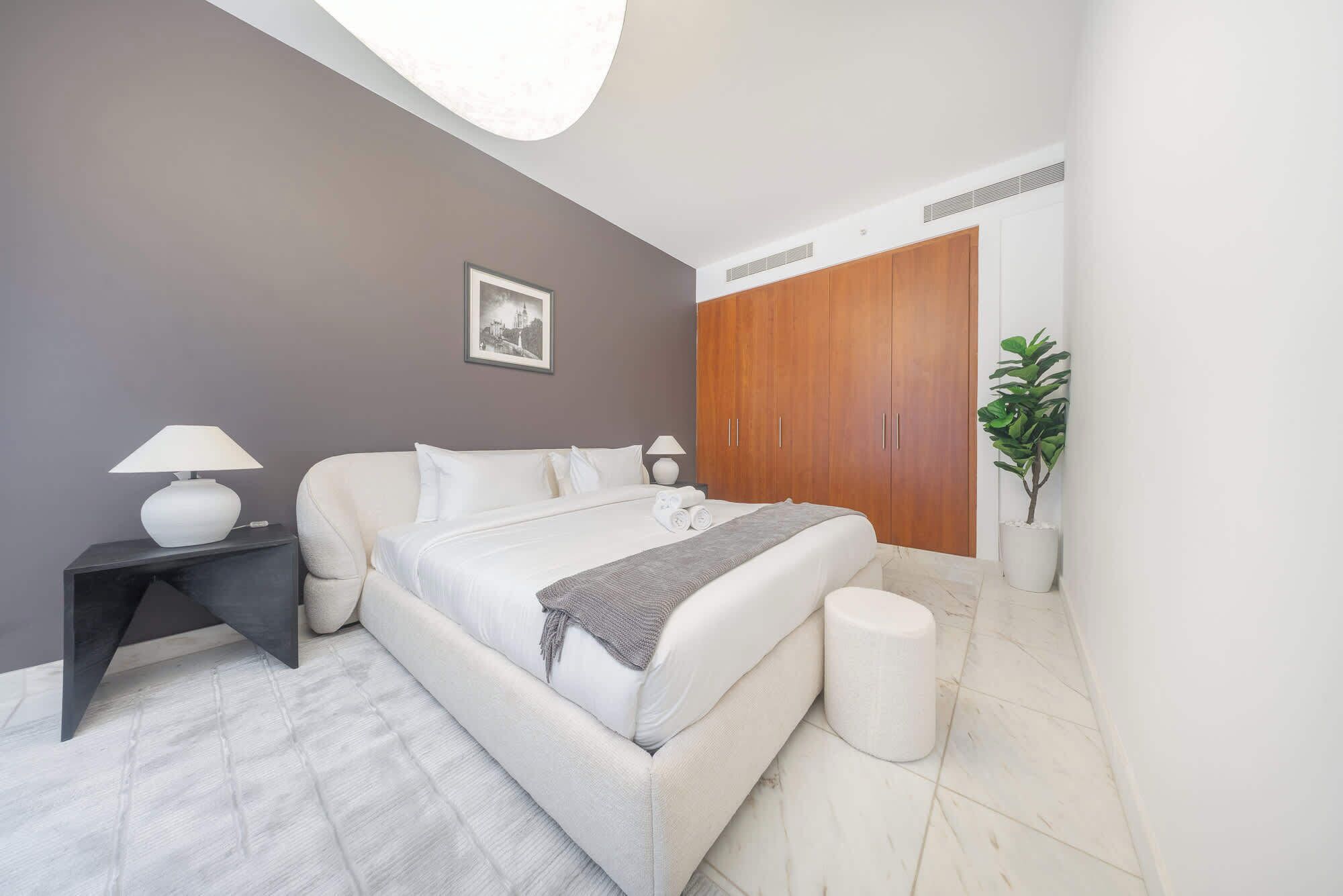 1 slaapkamer, een strijkplank/strijkijzer, wifi, beddengoed