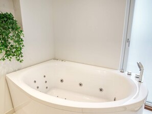 House | Spa treatment
