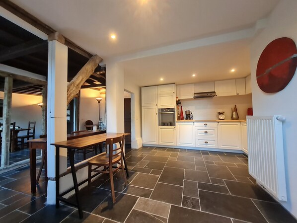 تناول الطعام