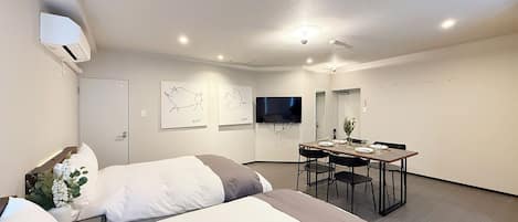 City Studio | Iron/ironing board, free WiFi, bed sheets