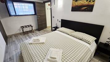 1 bedroom, iron/ironing board, travel cot, free WiFi