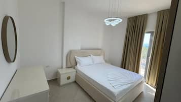 3 bedrooms, WiFi, bed sheets