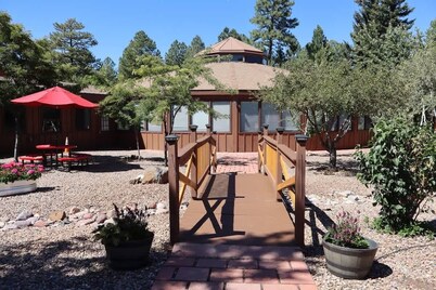 Affordable 1BR Lodge Room in Pinehill, AZ – Ideal for Outdoor Adventurers