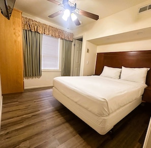 1 chambre, fer et planche à repasser, Wi-Fi, draps fournis