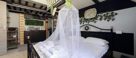 6 bedrooms, free WiFi, bed sheets