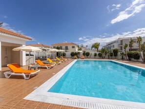 Pool - 2 bedroom ground floor apartment (Kapparis)