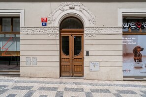 Exterior detail - Blueground | Letná, furnished studio, foodie area (PRG-54) (Prague)