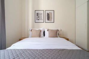 1 dormitorio, tabla de planchar con plancha, wifi gratis y ropa de cama