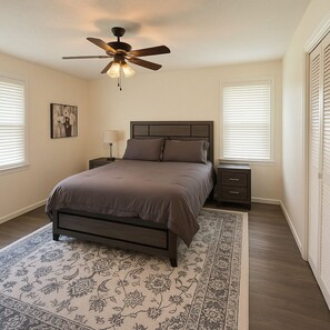 3 bedrooms, iron/ironing board, free WiFi, bed sheets