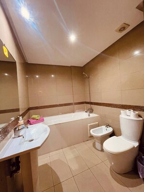 Apartment, 1 Bedroom, Accessible, Smoking | Bathroom - Havre de Paix in Casablanca (Casablanca)