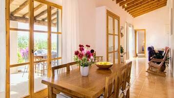 House | Dining