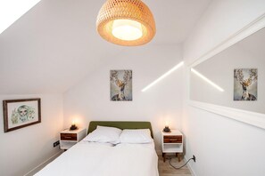 2 soverom, reiseseng for barn, wi-fi (inkludert) og sengetøy