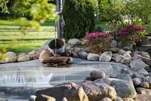 Property grounds - Large holiday home, sauna, whirlpool (Mielenko)