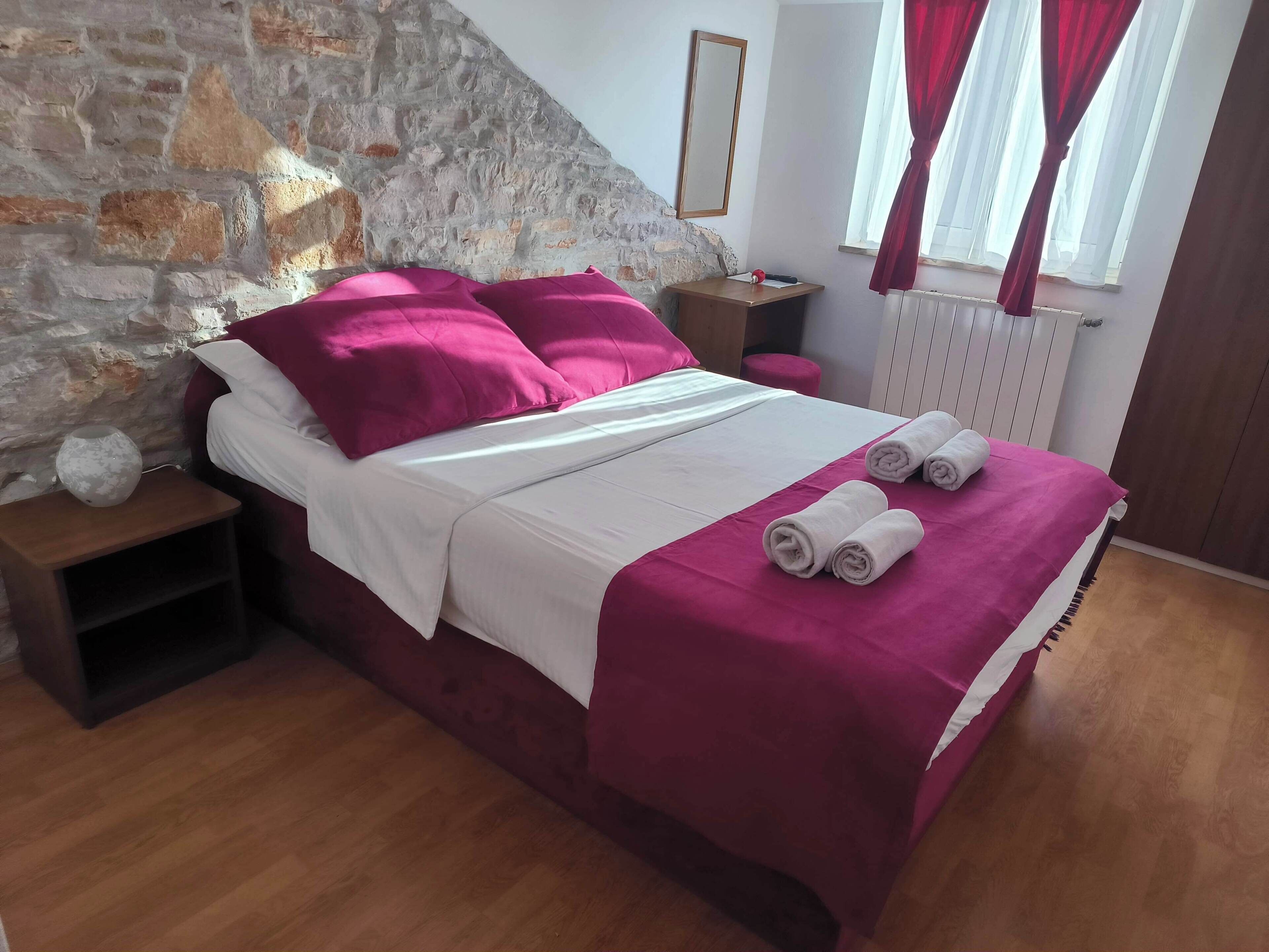 Photo - Omir Bed & Breakfast