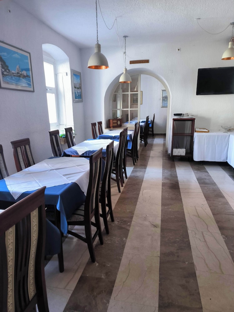 Hotel Omir photo 8