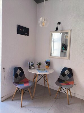 Reception - Omir Bed & Breakfast  (Pula)