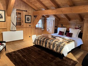 5 Schlafzimmer, Bügeleisen/Bügelbrett, WLAN