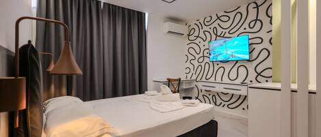 1 bedroom, desk, free WiFi