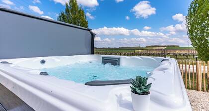 CHALET AU MILIEU DES VIGNES, Ă 5 minutes des Antilles de Jonzac