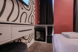 1 bedroom, desk, free WiFi